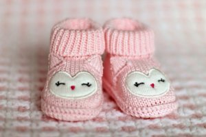 chaussures pieds bébé