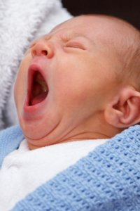 bébé qui a sommeil