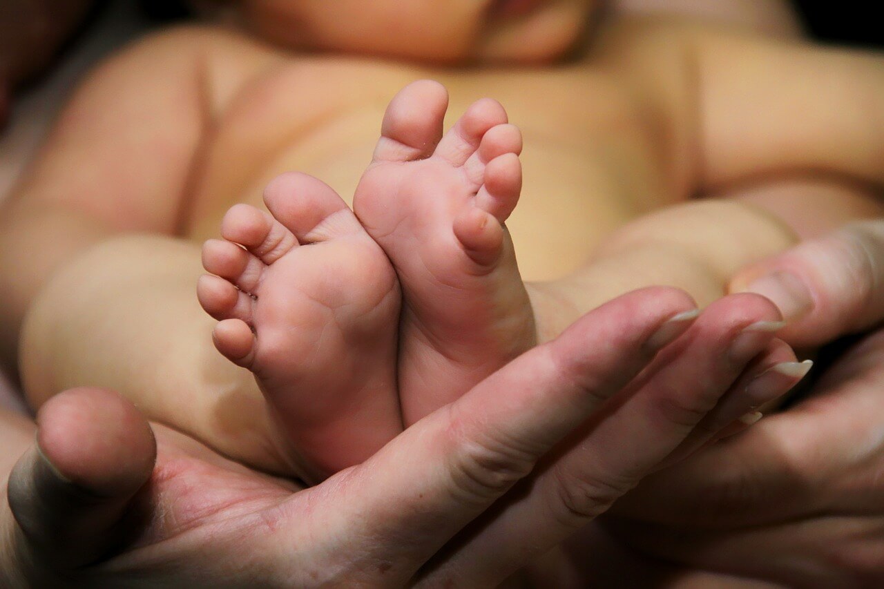 Les pieds de bébé